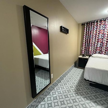 Moon Hotel Brooklyn Nova York Exterior foto